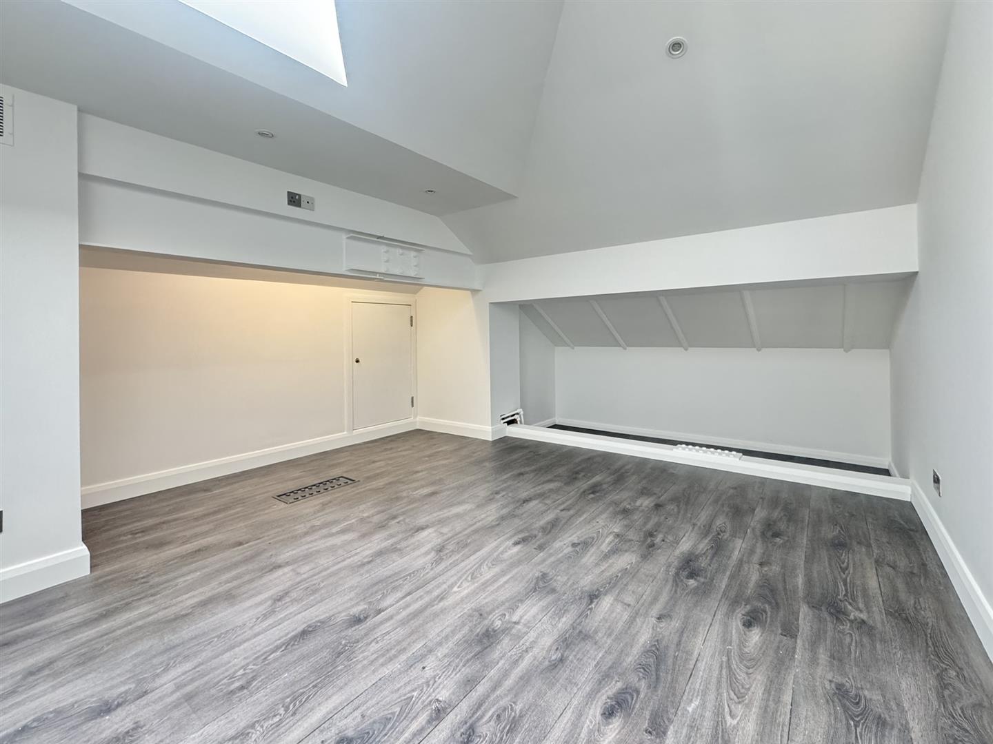 Image of Apartment - 3 Bedrooms - 2 Bathrooms for Sale in Eurotowers-Gibraltar, Image 15